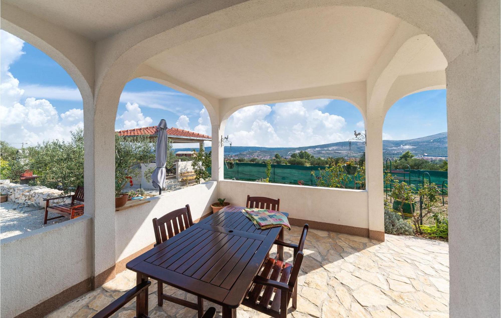 Gorgeous Home In Kastel Stafilic With Wifi Exterior foto