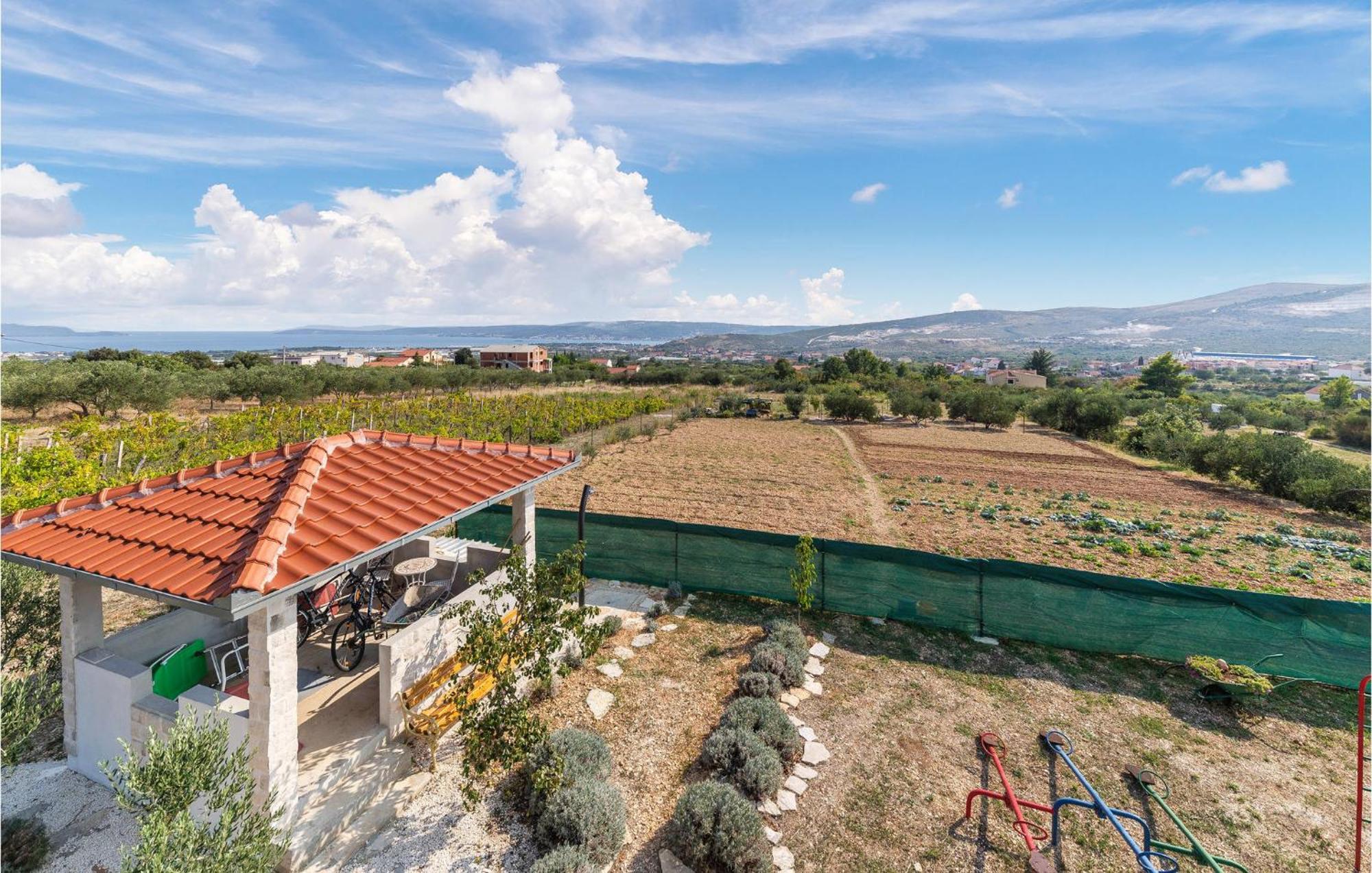 Gorgeous Home In Kastel Stafilic With Wifi Exterior foto