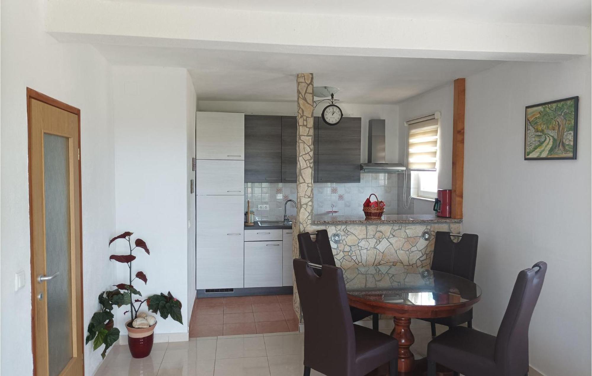 Gorgeous Home In Kastel Stafilic With Wifi Exterior foto